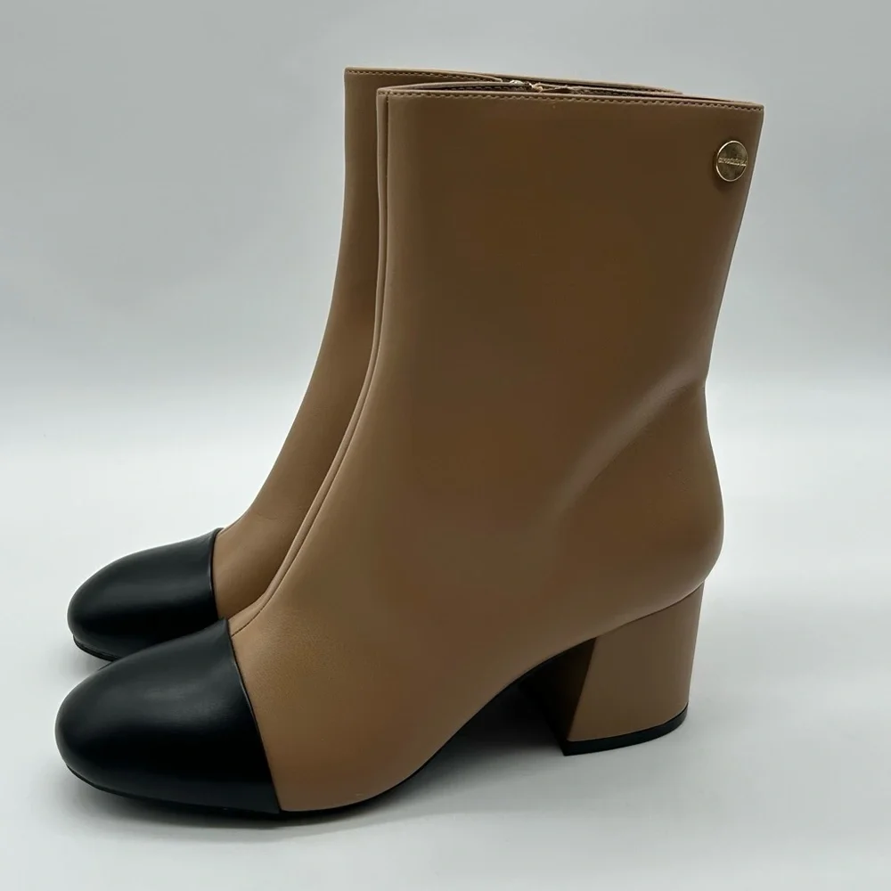 Liz Claiborne Kendale Two-Tone Ankle Boots Tan & Black Cap Toe Sz 6M Vegan NWT